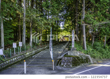 岐阜縣垂井町新禪寺（神宮寺）三門 122354737