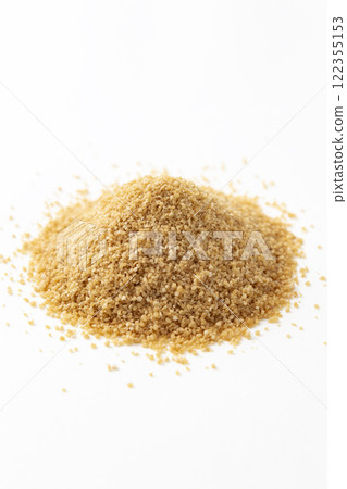 白色背景上的甜菜糖 白色背景上的甜菜糖 122355153