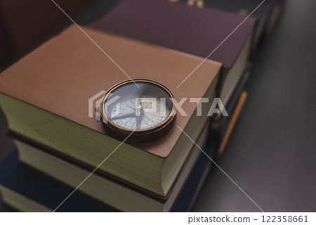 compass, compasses, lawyer 122358661