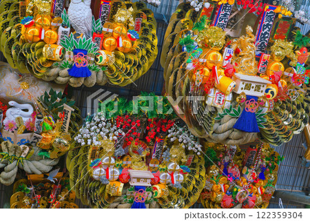 鳥之市、耙子、生意興隆、色彩鮮豔、家庭平安、神社、日本、年末、豪華新年 122359304