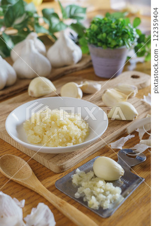 Image of grated garlic Image of grated garlic 122359404