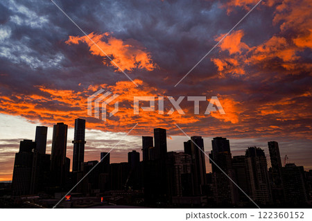 Melbourne dawn image 122360152