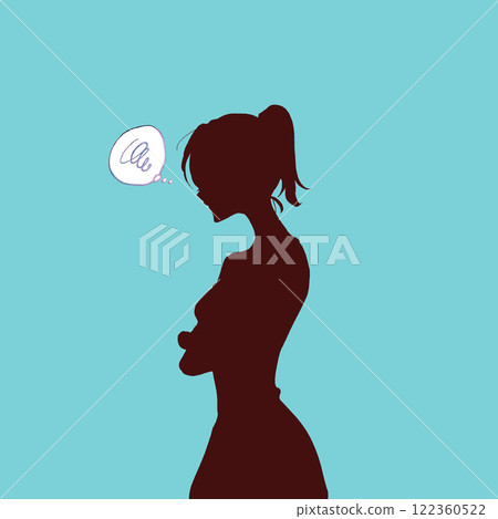 一個女人在陰霾中的剪影 122360522