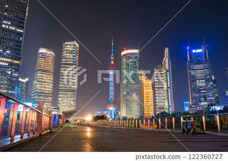 Night view of skyscrapers in Lujiazui, Pudong New Area, Shanghai, China 122360727
