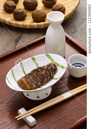 Thinly sliced miso yubeshi, a good drink to go with alcohol 122360965