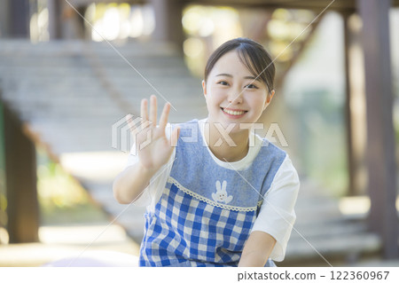 Park nursery teacher 122360967