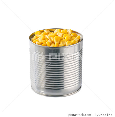 Canned sweet corn in metal can, isolated on a white background. 122365167