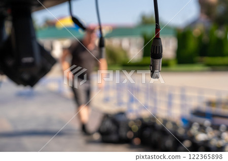 Installation of lighting equipment on a mobile concert stage. Installation of lighting equipment on a mobile concert stage. 122365898