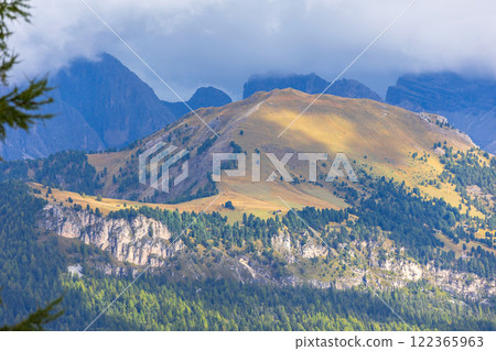 Alpe di Siusi Seiser Alm panoramic view Alpe di Siusi Seiser Alm panoramic view 122365963