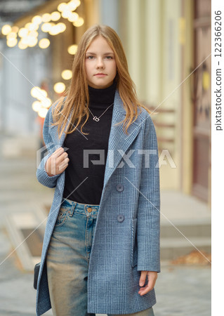 Street style portrait of a young woman Street style portrait of a young woman 122366206