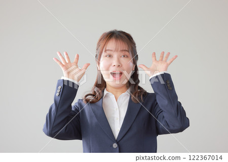 Surprised business woman_1 Surprised business woman_1 122367014
