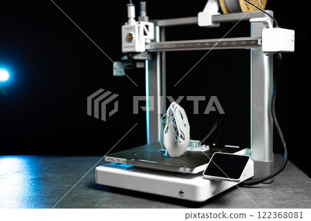 3D printing machine, 3D printer prints a new model 122368081