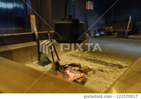Hearth and earthen floor 122370017