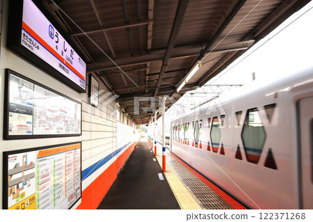 Spacia X經過的牛田站 122371268