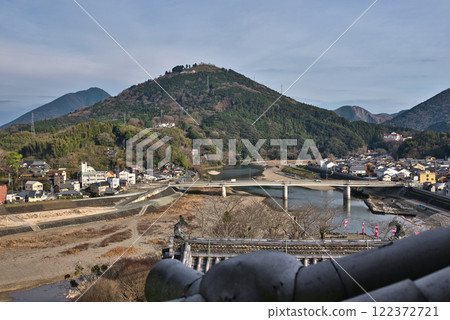 從大洲城天守閣看到的大洲街景 122372721