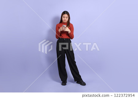 Cute Asian Woman Cute Asian Woman 122372954