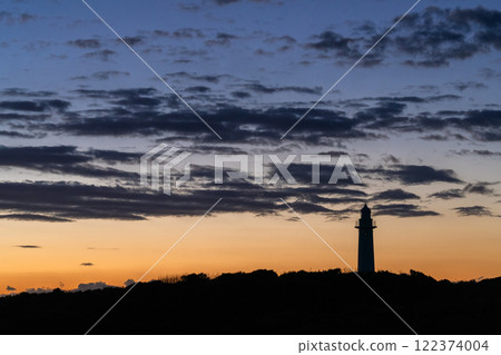 <Shizuoka Prefecture> Dawn at Tsumekizaki, Izu Peninsula 122374004
