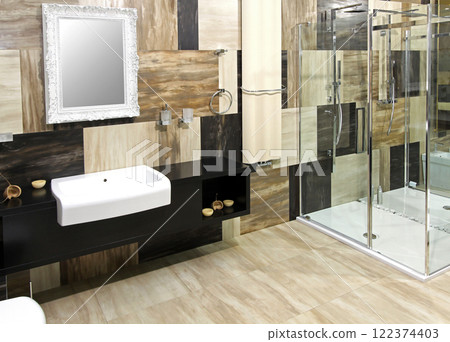 Elegant bathroom 122374403