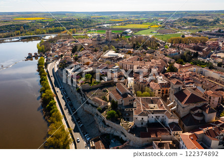 Drone view of Zamora on Duero River overlooking medieval cathedral 122374892