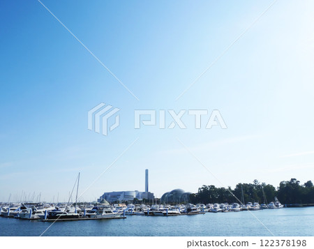 從海邊看夢島碼頭 122378198