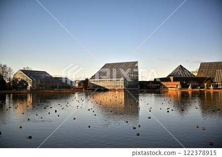Toyama Prefectural Central Botanical Garden: Greenhouse across the pond 122378915