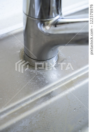 水龍頭漏水（實際狀況） 122378976