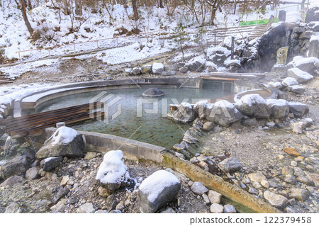 草津溫泉 西之河原公園 冬天 122379458