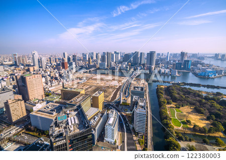 2020 年日本東京城市景觀 - 邁向新時代。築地市場舊址一景。邁向重建…=1 月 23 日 122380003