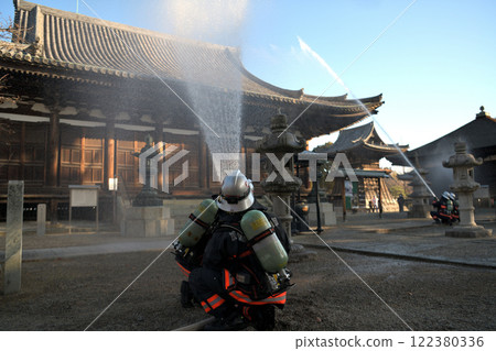 文化財產防火日 覺林寺消防演習 大雄寶殿噴水 文化財產防火日 覺林寺消防演習 大雄寶殿噴水 122380336
