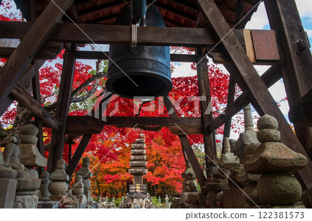 bell hall in Adashino Nenbutsuji temple at autumn, Arashiyama 122381573