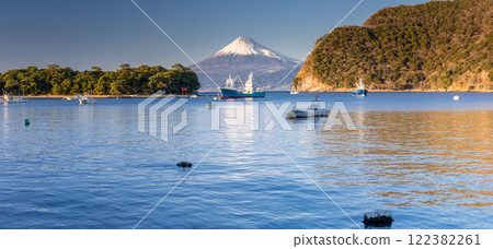 [靜岡縣] 從伊豆戶田漁港看到的富士山 122382261