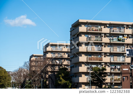 Mansion exterior Mansion exterior 122382388