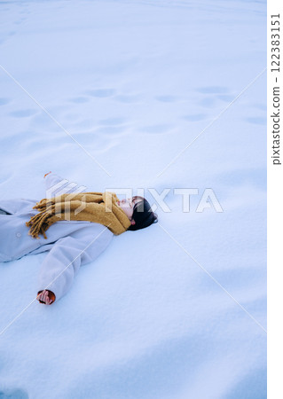 Date with her in Hokkaido 122383151