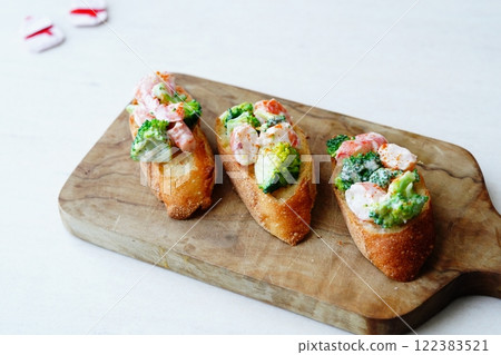 Bruschetta 122383521