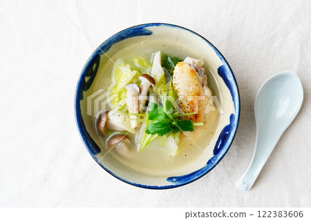 參雞湯 參雞湯 122383606