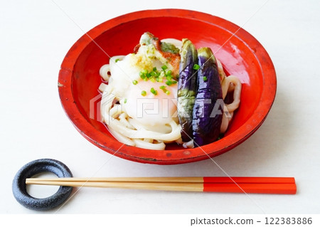 冷凍顏射磨碎烏龍麵 冷凍顏射磨碎烏龍麵 122383886