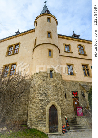 Italian Court palace, former seat of the central mint of Bohemia and town hall in Kutna Hora, Czech Republic 122384997