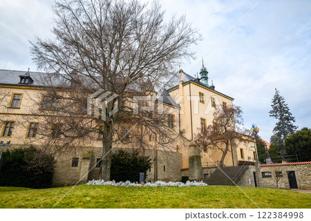 Italian Court palace, former seat of the central mint of Bohemia and town hall in Kutna Hora, Czech Republic 122384998