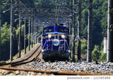 A push-pull train heads to Minamiaizu in early autumn... DL Daiki "Minamiaizu" 122385989