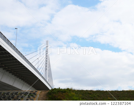 Kiyosuna Bridge shining against the blue sky 122387104