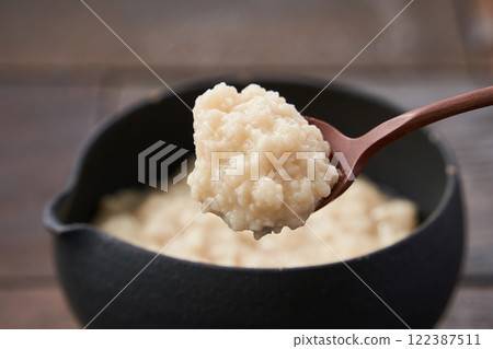 Traditional fermented seasoning: Shio-koji 122387511