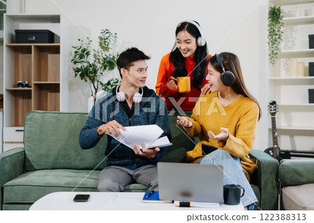 Learning online working concept. group of students reading and preparing for exams on holiday. 122388313