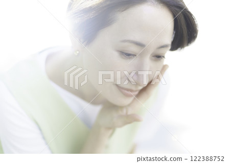 Beauty portrait of a middle-aged woman Beauty portrait of a middle-aged woman 122388752