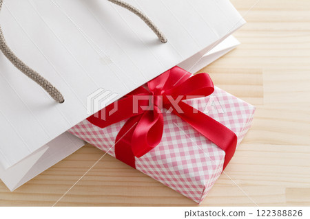 紅絲帶禮物 122388826