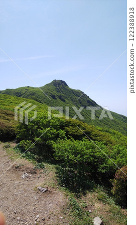 Mountain Mountain 122388918