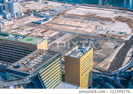 2020 年日本東京城市景觀 - 邁向新時代。築地市場舊址一景。邁向重建…=1 月 23 日 122389276