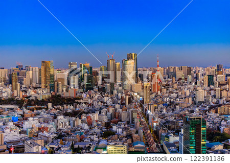 從東京都澀谷區澀谷 Scramble 廣場的展望設施 SHIBUYA SKY 眺望 從東京都澀谷區澀谷 Scramble 廣場的展望設施 SHIBUYA SKY 眺望 122391186
