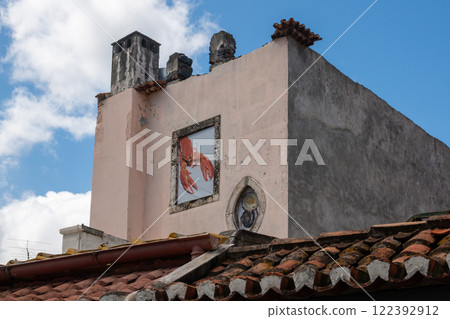 Roof of a house with lobster picture, Funchal, Madeira Roof of a house with lobster picture, Funchal, Madeira 122392912