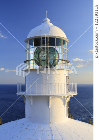 Cape Muroto Lighthouse stands against the backdrop of the deep blue ocean Cape Muroto Lighthouse stands against the backdrop of the deep blue ocean 122393118