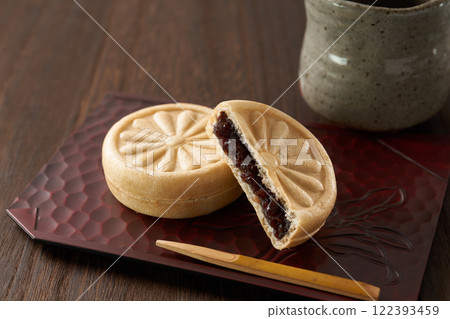 Japanese sweets - bean paste monaka image Japanese sweets - bean paste monaka image 122393459